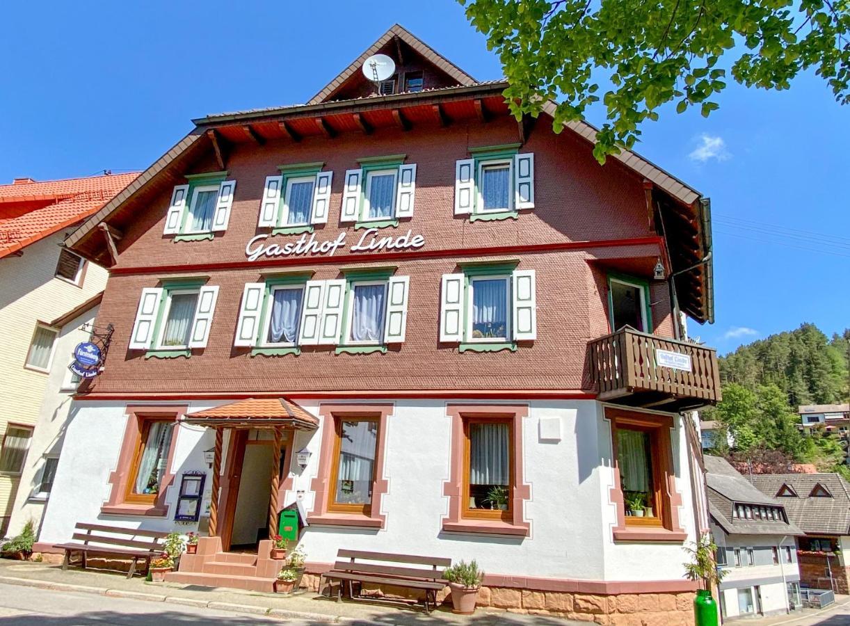 Schwarzwaldgasthaus Linde Шрамберг Екстериор снимка